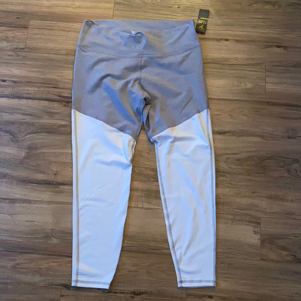 NWT Old Navy Active leggings